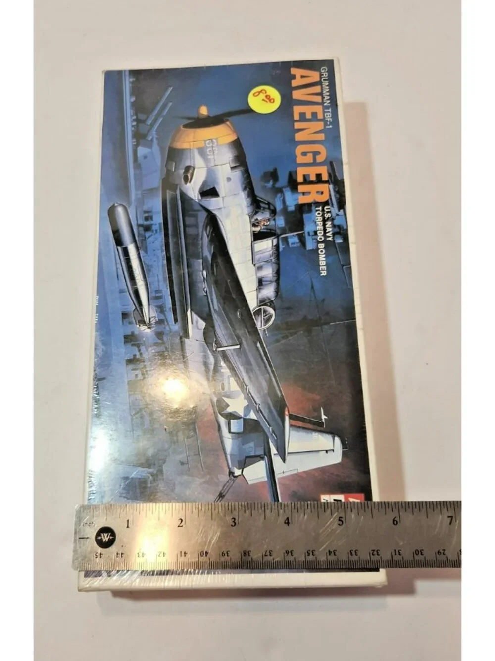 Academy Minicraft 1:72 Grumman Avenger TBF-1 Plastic Model Kit Un-Opened # 1651
